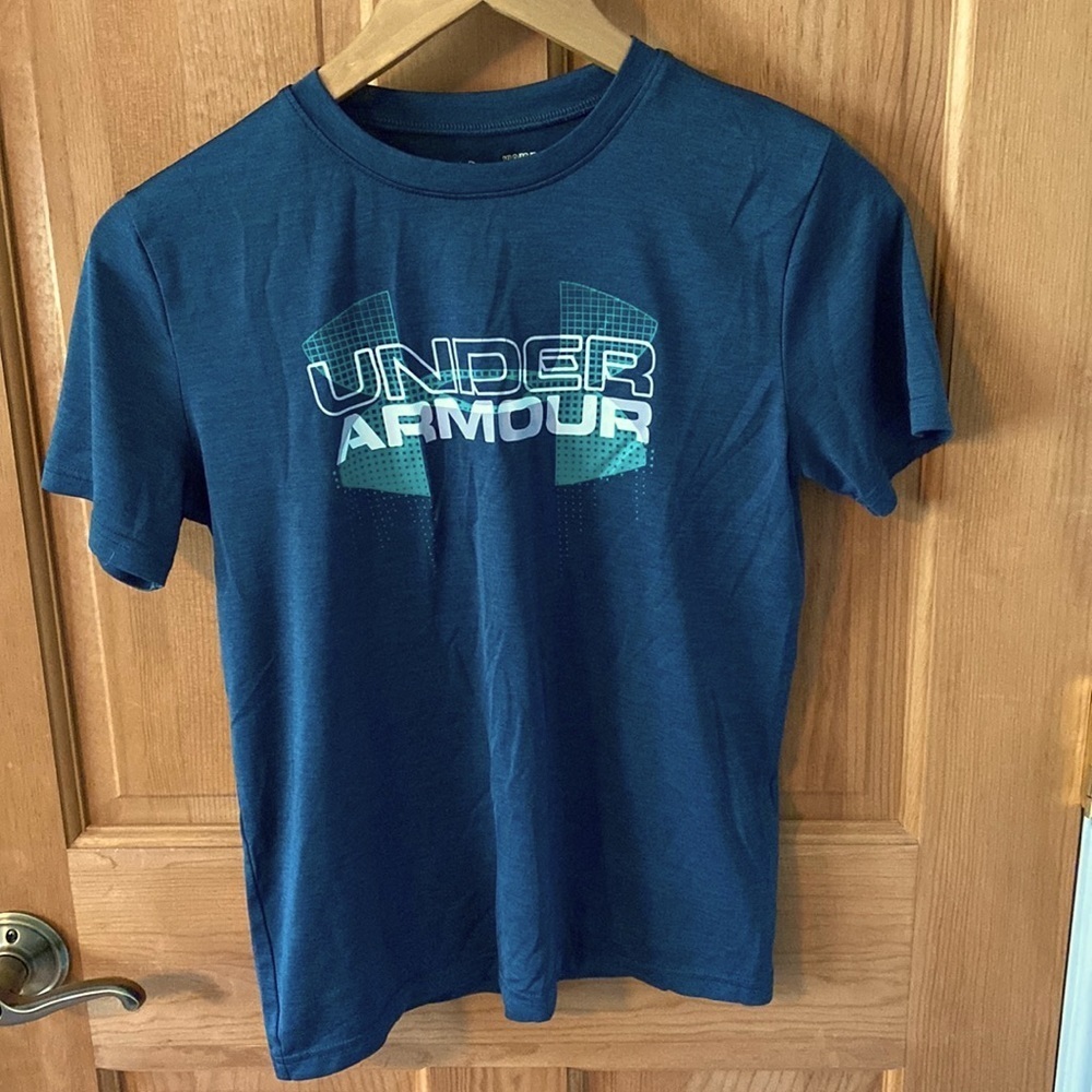 Under Armour Youth Large Blue Tee Shirt, pre-owned